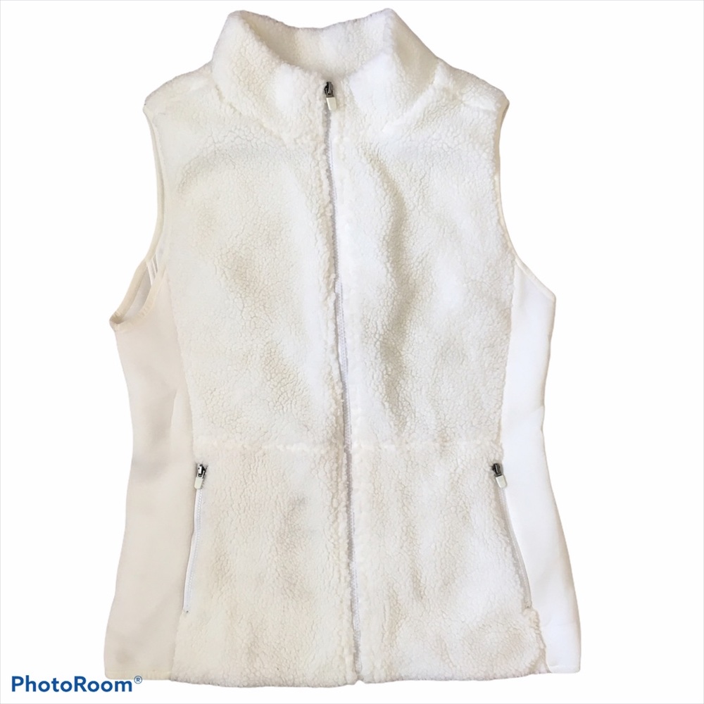 Fabletics White Sedona Fleece Zip Vest